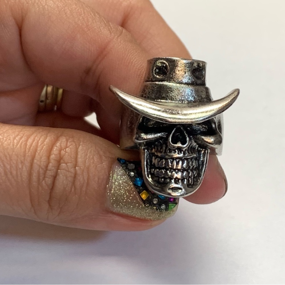 Hat Skull Ring size 12💥💥💥